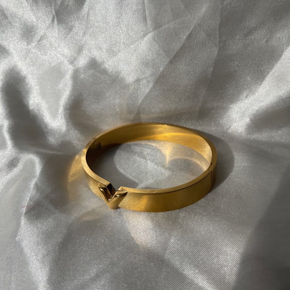 V bangle - Picture 2 of 4